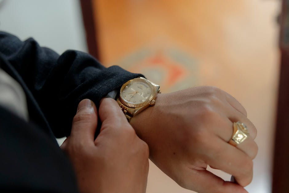 The Timeless Appeal of Wristwatches: A Journey Through Time