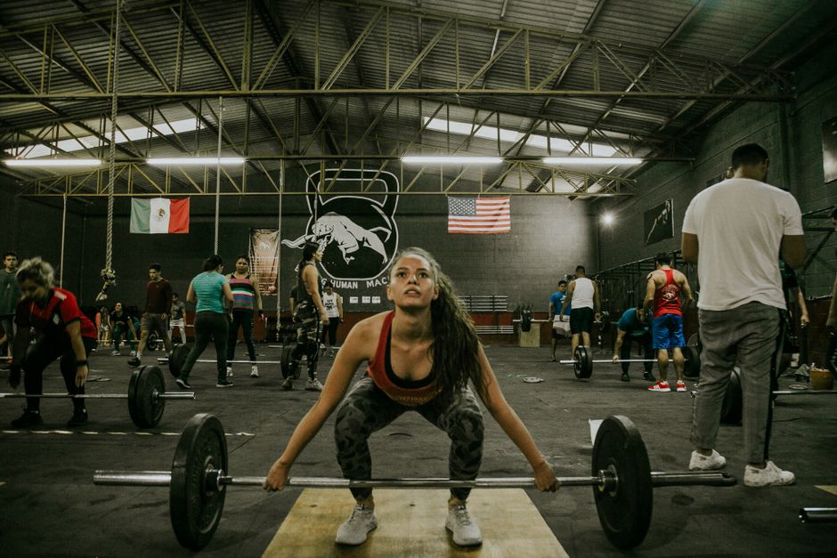 Descubre el mundo del gimnasio CrossFit y transforma tu cuerpo