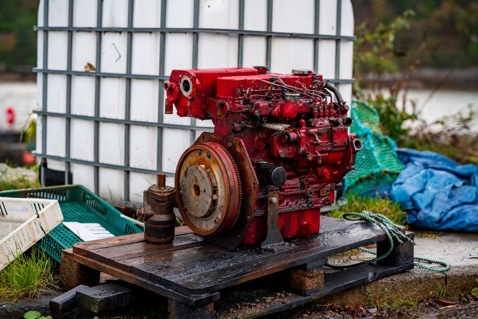 marine engine supplier