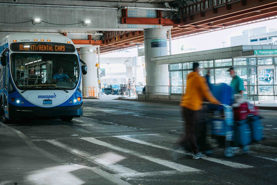 Maximizing Convenience: The Essential Guide to Airport Shuttle Services